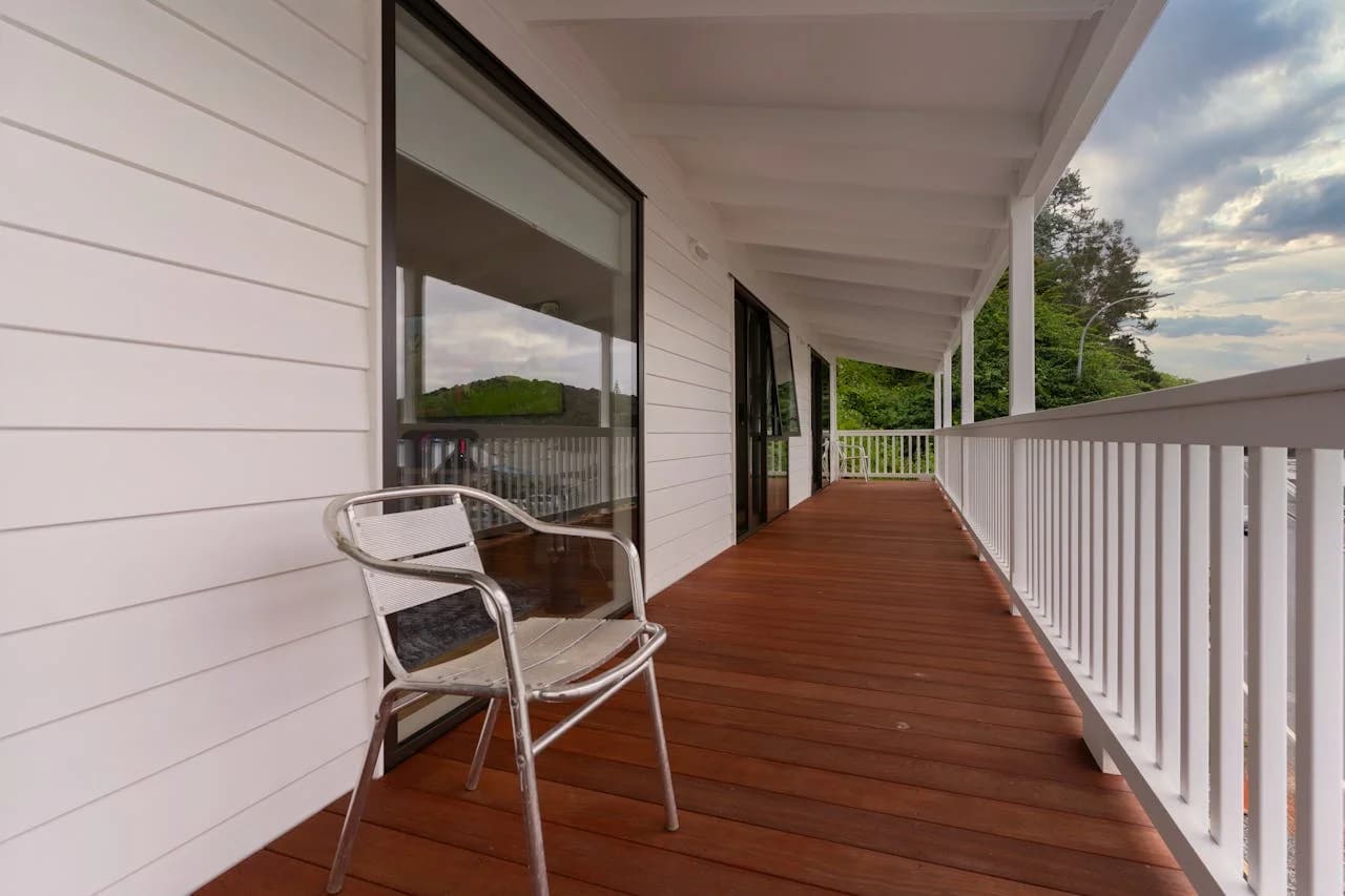 Decking — image 2